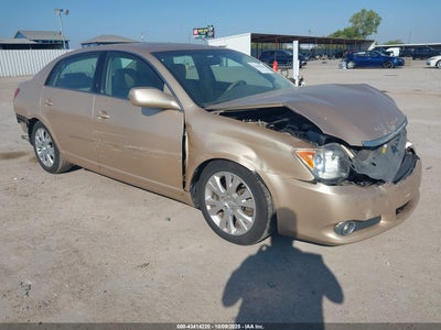 TOYOTA AVALON 2010