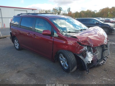TOYOTA SIENNA 2012