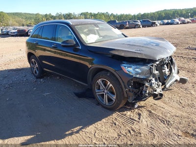 MERCEDES-BENZ GLC 300 2017