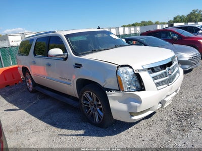 CADILLAC ESCALADE ESV 2013