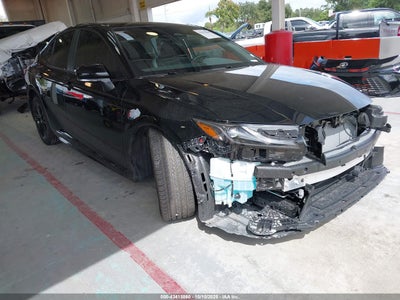 TOYOTA CAMRY 2025