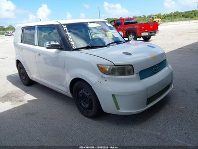 SCION XB 2010