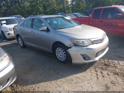 TOYOTA CAMRY 2013