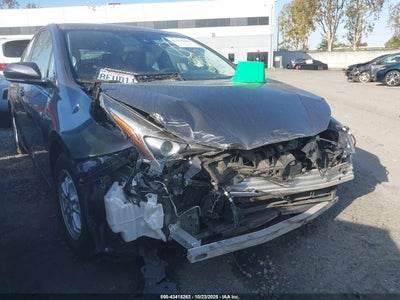 TOYOTA PRIUS 2018
