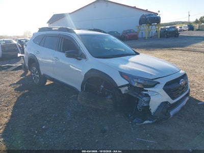 SUBARU OUTBACK 2025