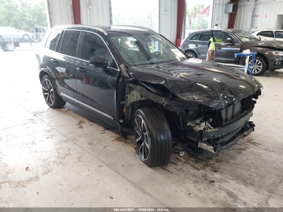 VOLVO XC90 2023