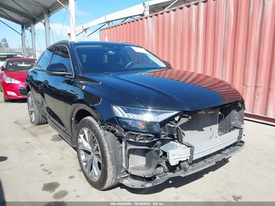 AUDI Q8 2023