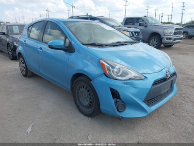 TOYOTA PRIUS C 2015
