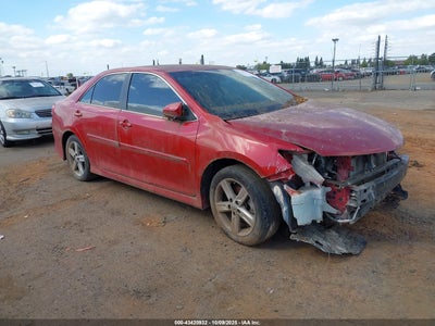 TOYOTA CAMRY 2012