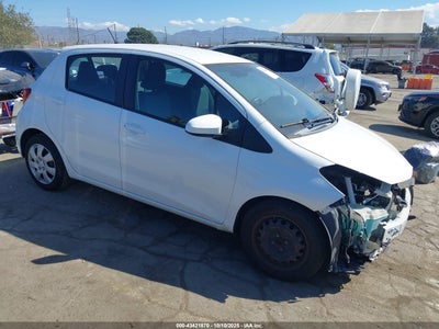 TOYOTA YARIS 2015