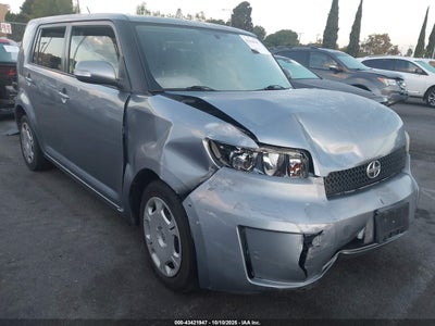 SCION XB 2010