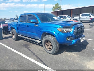 TOYOTA TACOMA 2018