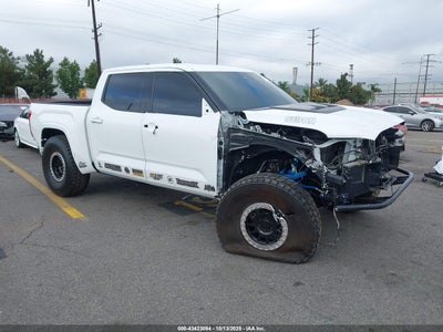 TOYOTA TUNDRA 2023