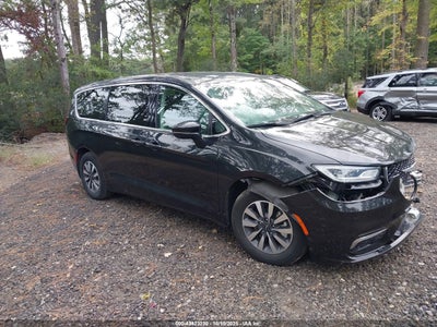 CHRYSLER PACIFICA HYBRID 2023