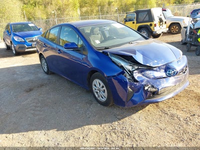 TOYOTA PRIUS 2016