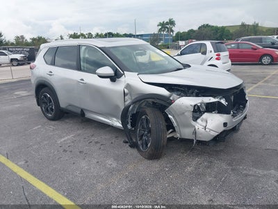 NISSAN ROGUE 2024