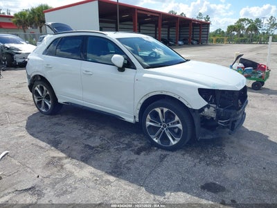 AUDI Q3 2021