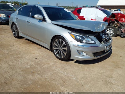 HYUNDAI GENESIS 2013