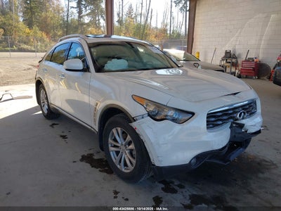 INFINITI FX35 2010