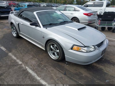 FORD MUSTANG 2001