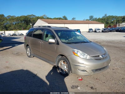 TOYOTA SIENNA 2006