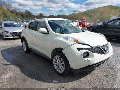 NISSAN JUKE 2011