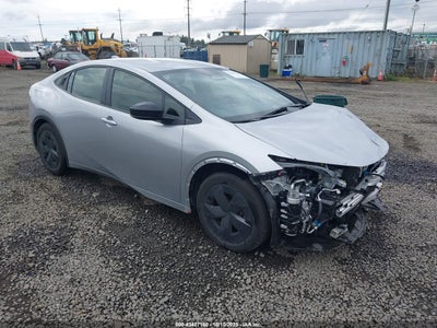 TOYOTA PRIUS PRIME 2024