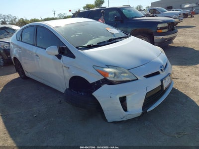 TOYOTA PRIUS 2012