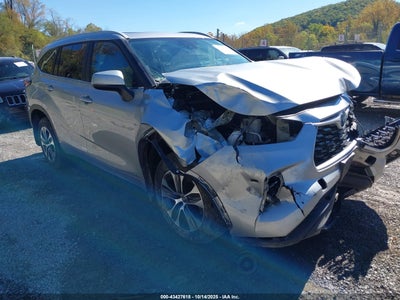 TOYOTA HIGHLANDER HYBRID 2024