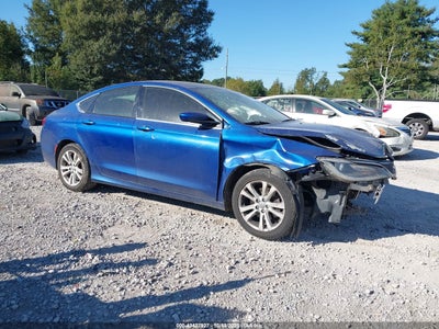 CHRYSLER 200 2017