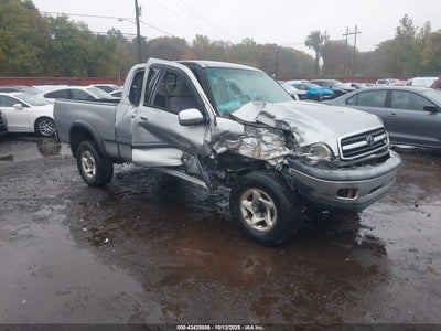 TOYOTA TUNDRA 2002