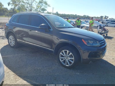 VOLKSWAGEN TOUAREG 2013