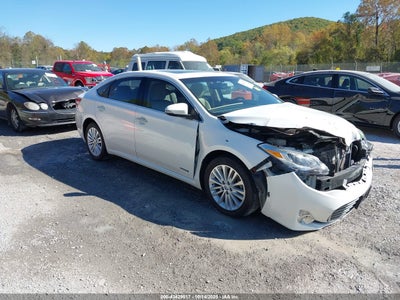 TOYOTA AVALON HYBRID 2015