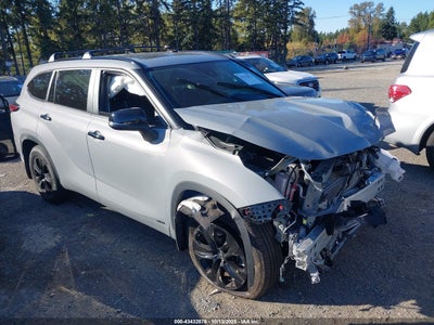 TOYOTA HIGHLANDER HYBRID 2024