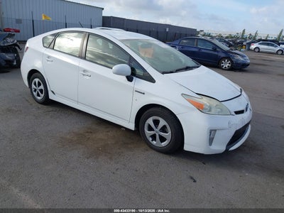 TOYOTA PRIUS 2013
