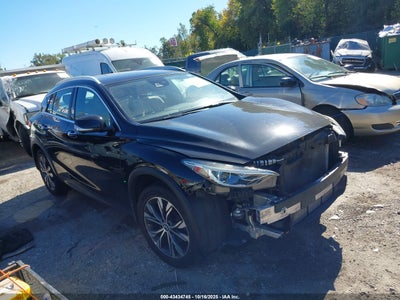 INFINITI QX30 2017
