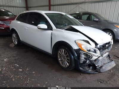 VOLVO C30 2011