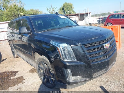 CADILLAC ESCALADE ESV 2019