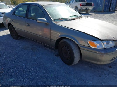 TOYOTA CAMRY 2001