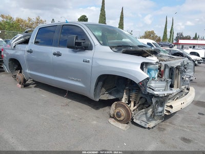 TOYOTA TUNDRA 2020