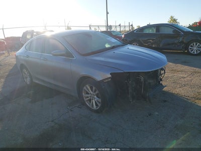 CHRYSLER 200 2015