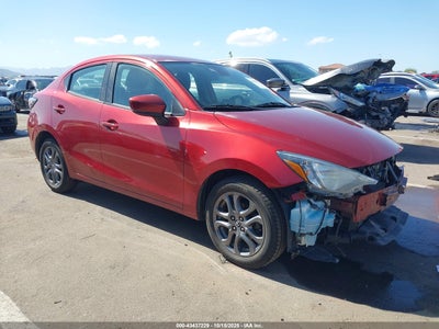 TOYOTA YARIS 2019