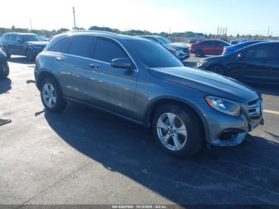 MERCEDES-BENZ GLC 300 2017