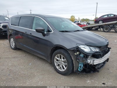 CHRYSLER PACIFICA 2017