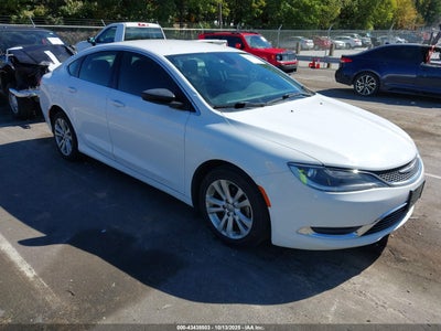 CHRYSLER 200 2015