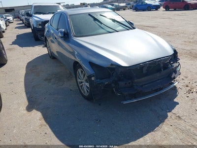 INFINITI Q50 2015