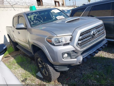 TOYOTA TACOMA 2017