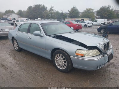 LINCOLN TOWN CAR 2006