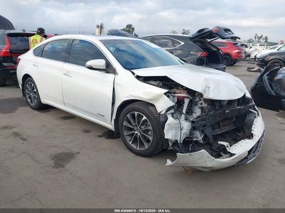 TOYOTA AVALON HYBRID 2016