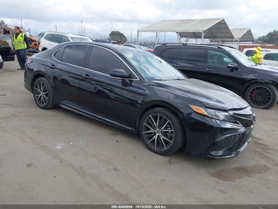 TOYOTA CAMRY 2023